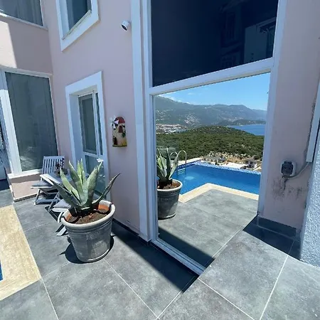 Capa Villa
